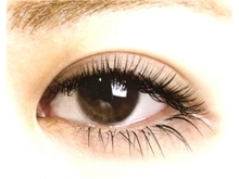 クールな目元にしたい